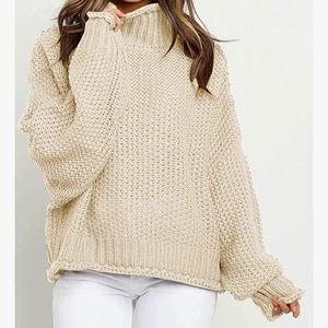 Oversized knitted pullover